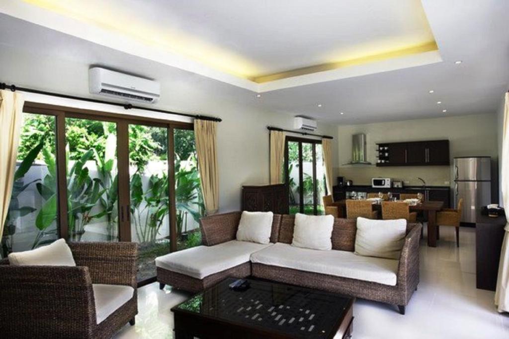 Villa Suksan Rawai Exterior photo