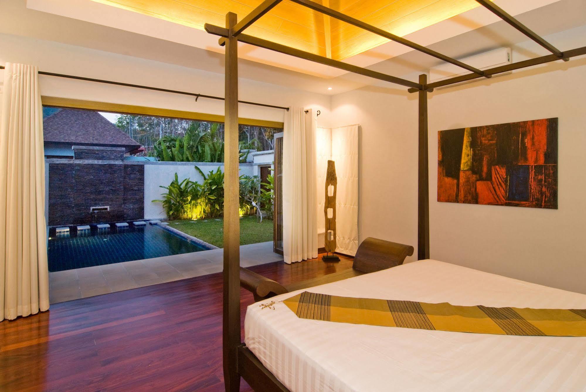 Villa Suksan Rawai Exterior photo